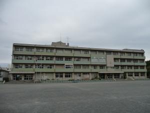 大清水小学校外観